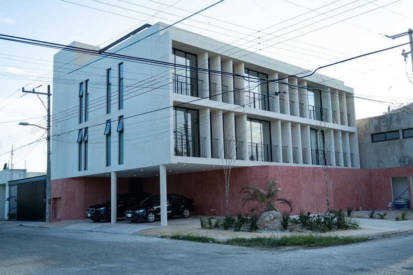 Gallery main