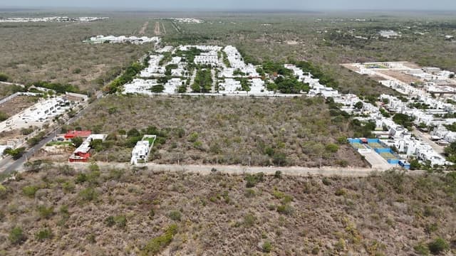 Venta de Terreno de 700 m2 en Cholul