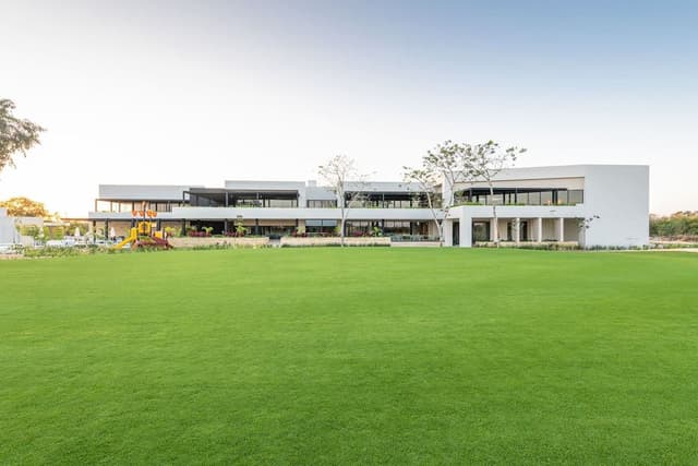 Venta de Terreno en privada con amenidades de lujo de 477.77 m2