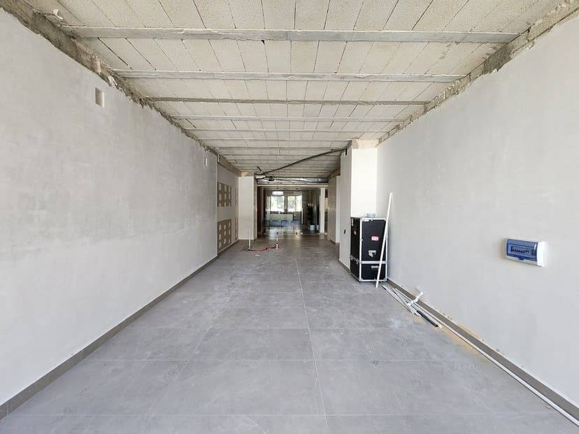 Gallery main