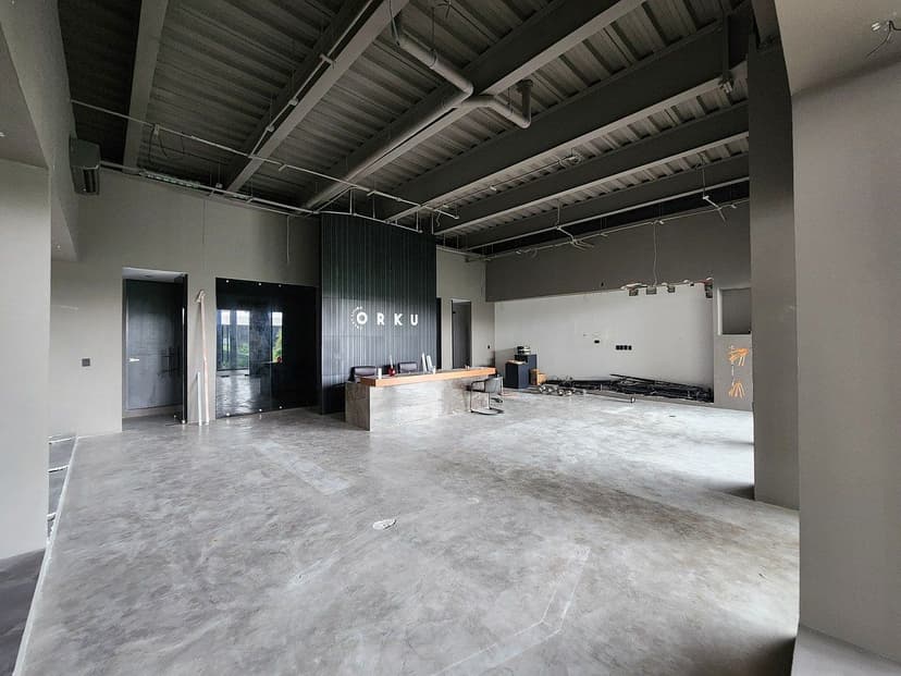 Gallery main