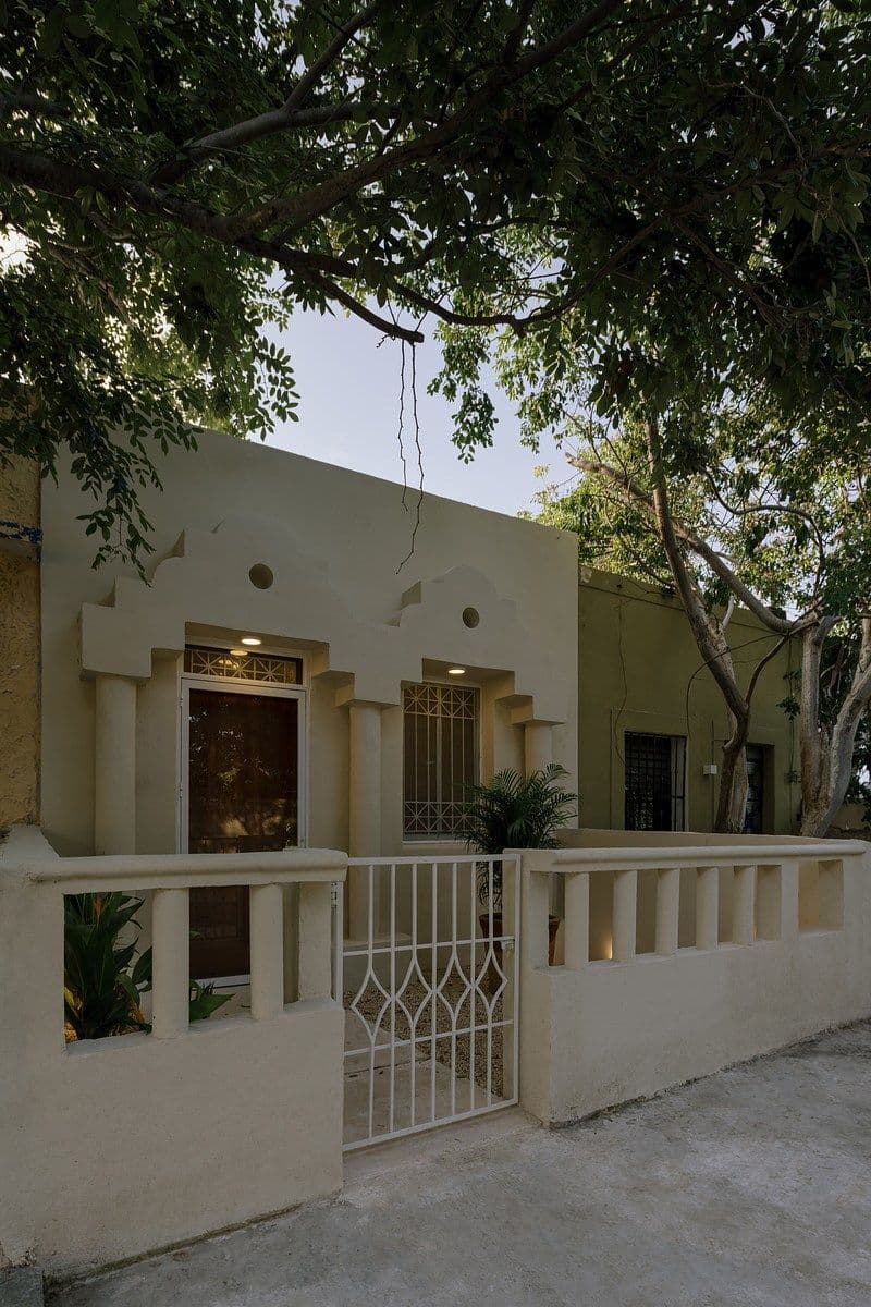 Gallery main