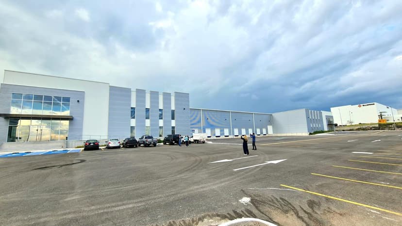 Gallery main