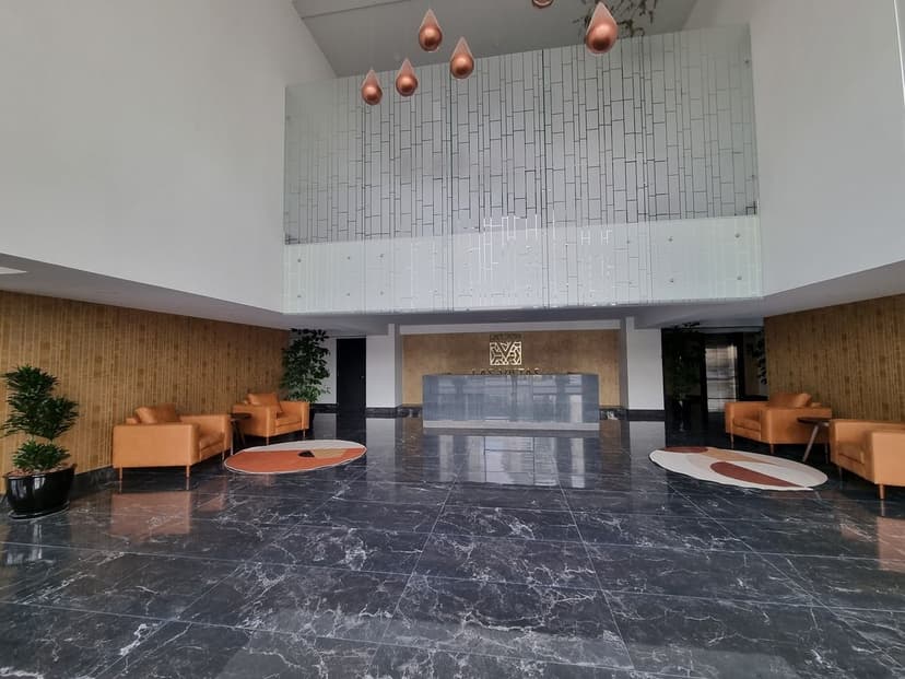 Gallery main