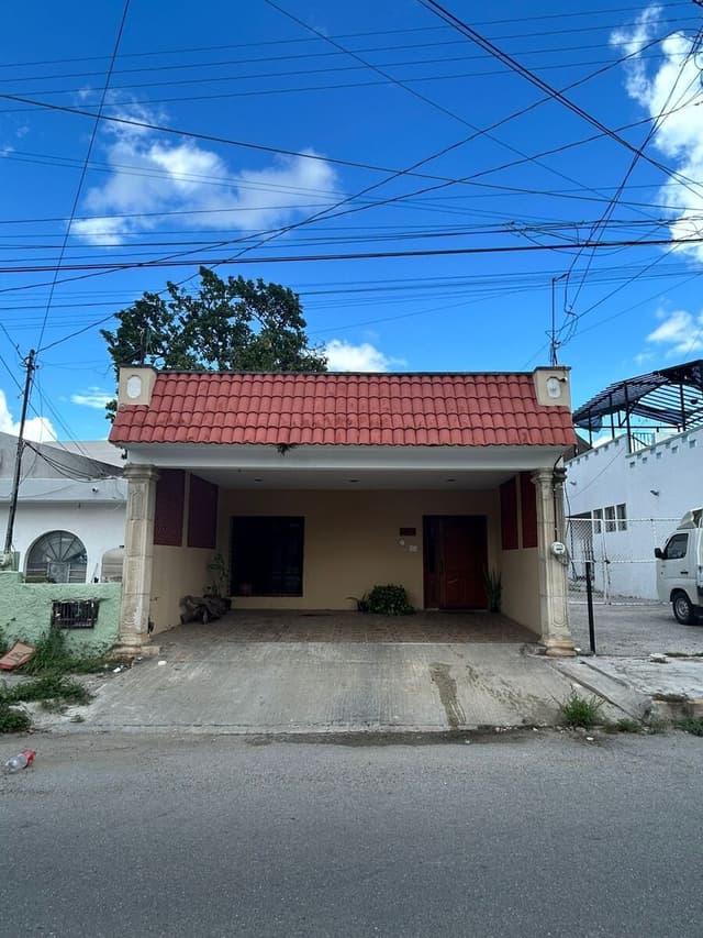 Casa en venta Col. Jesús Carranza - Mérida