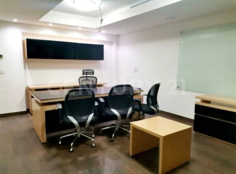 Gallery main