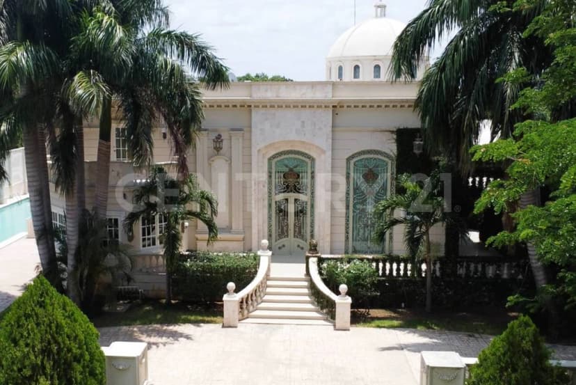 Gallery main