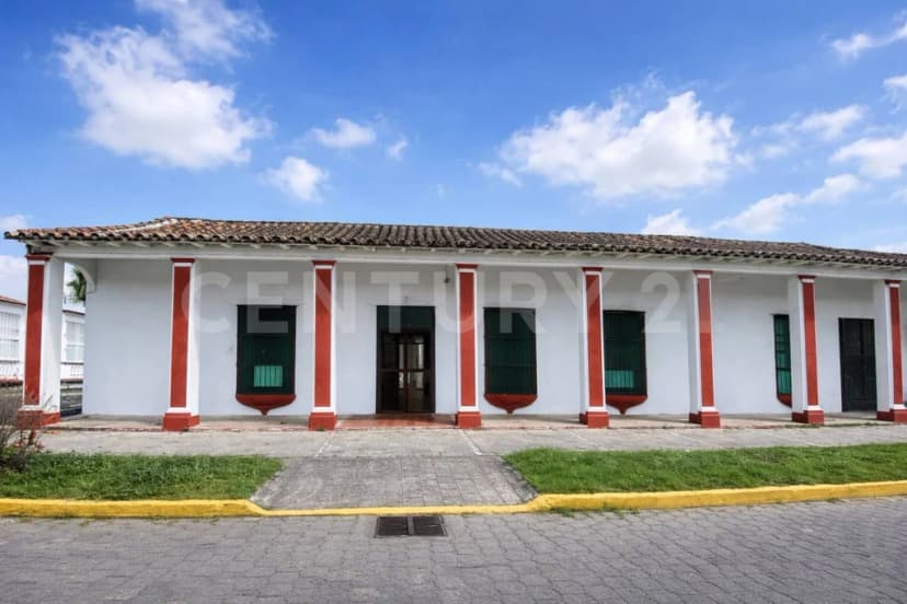 Gallery main