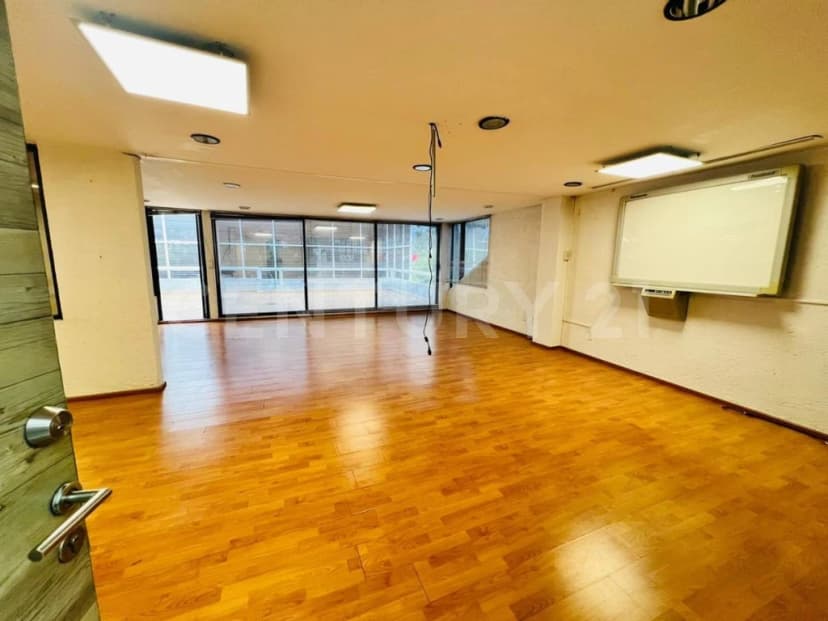 Gallery main