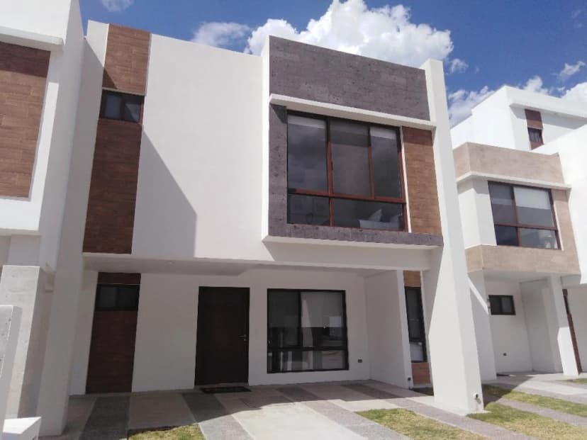 Gallery main