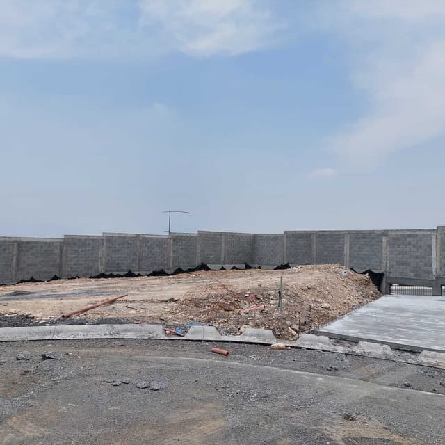 Venta de terreno en Paloblanco, Dominio Cumbres