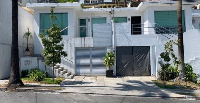 Casa Dúplex en Venta, Vistahermosa