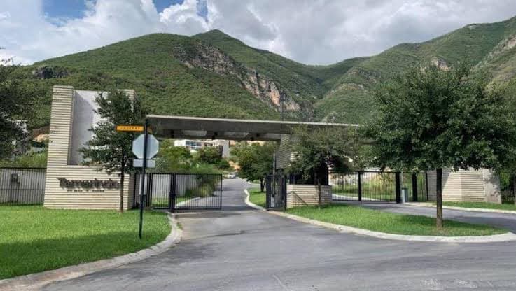 Terreno en venta carretera nacional