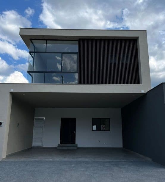 Casa en Venta a Estrenar en Altares Residencial, Zona Los Cavazos