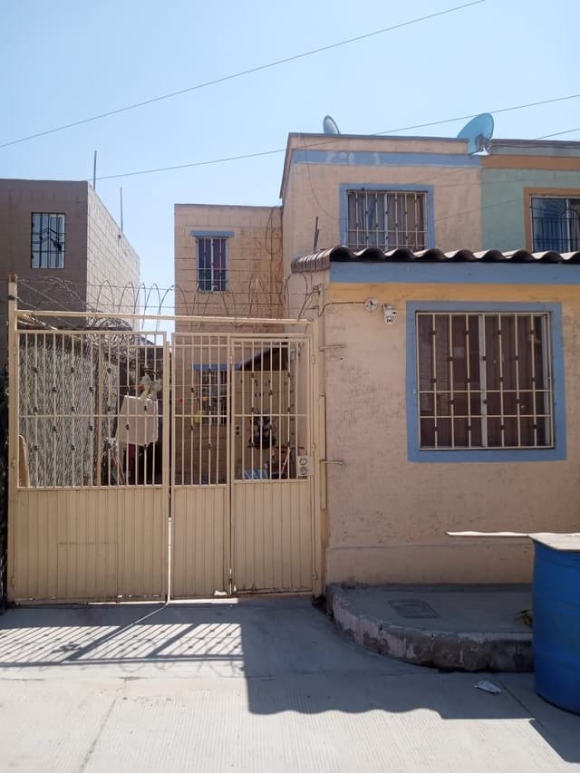 Casa el dorado , la cueva