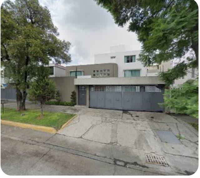 Hermosa casa en venta en ciudad satelite