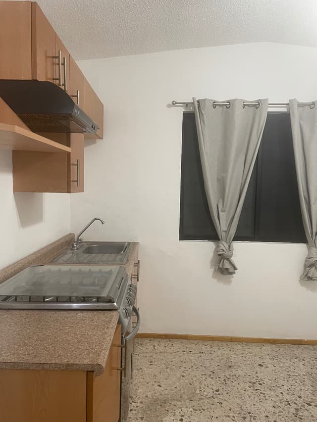 Rento depa para ejecutivo (a)