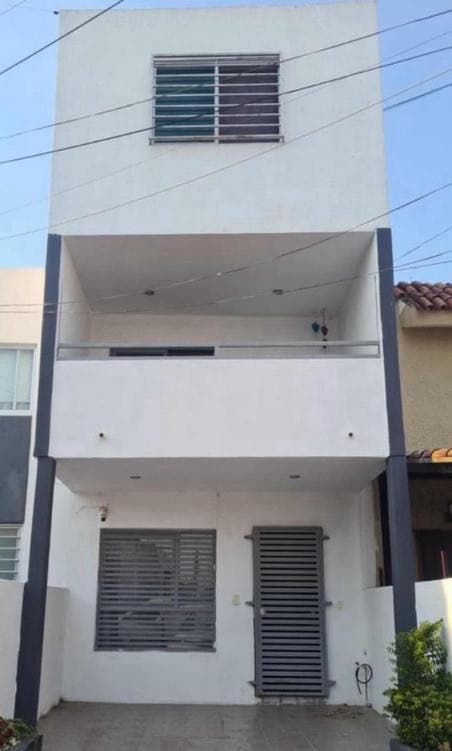 Casa en Venta en Col. Plaza  Guadalupe, Zapopan, Jalisco