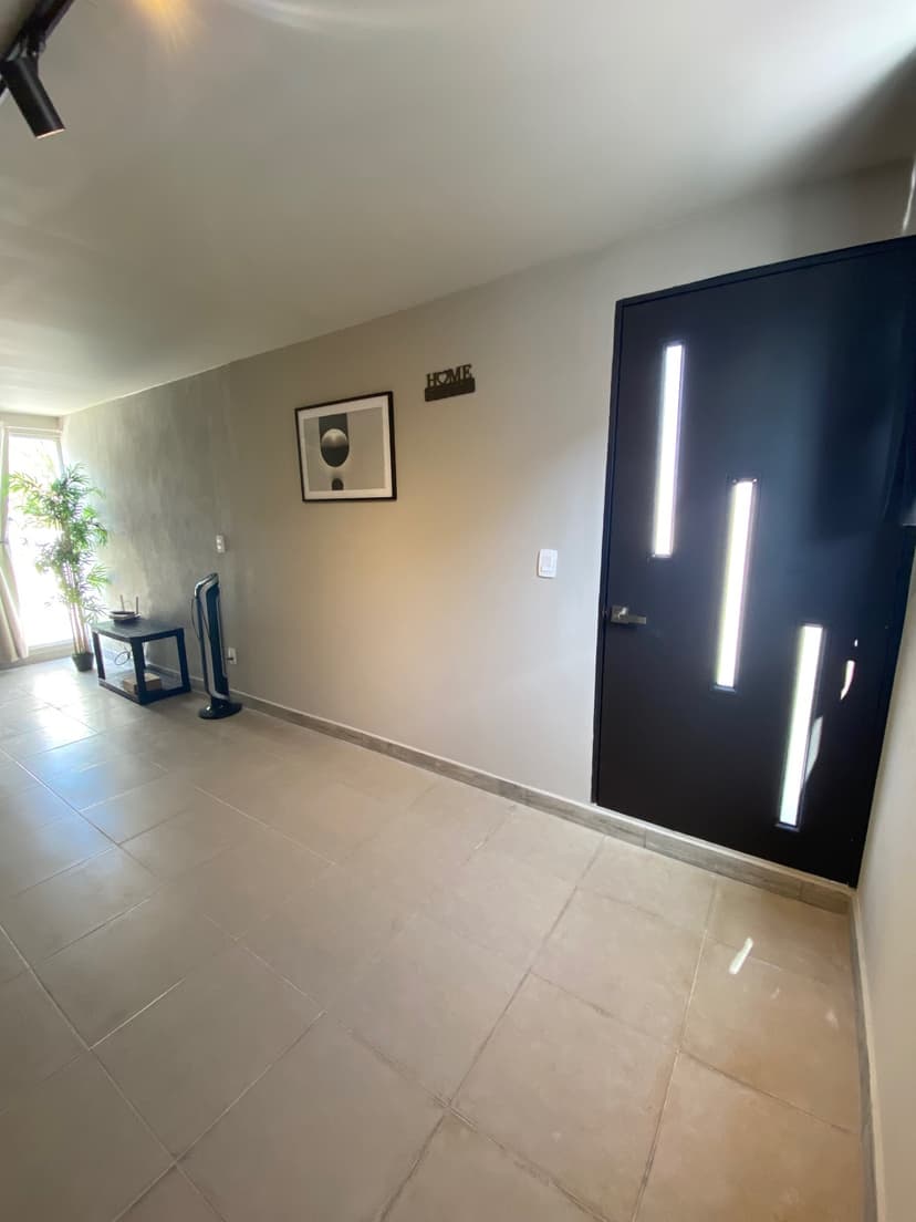 Gallery main