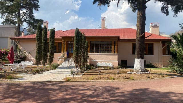 Venta de preciosa casa céntrica de un piso en Pachuca y