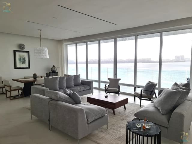 ¡Oportunidad de renta en el corazón de Cancún en este residencia llamado La Isla! Te presento este espectacular condomin