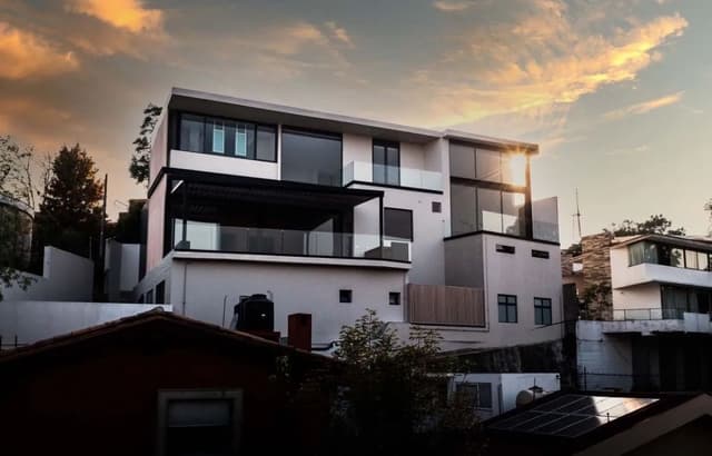 CASA PARA ESTRENAR EN LOMAS ALTAS