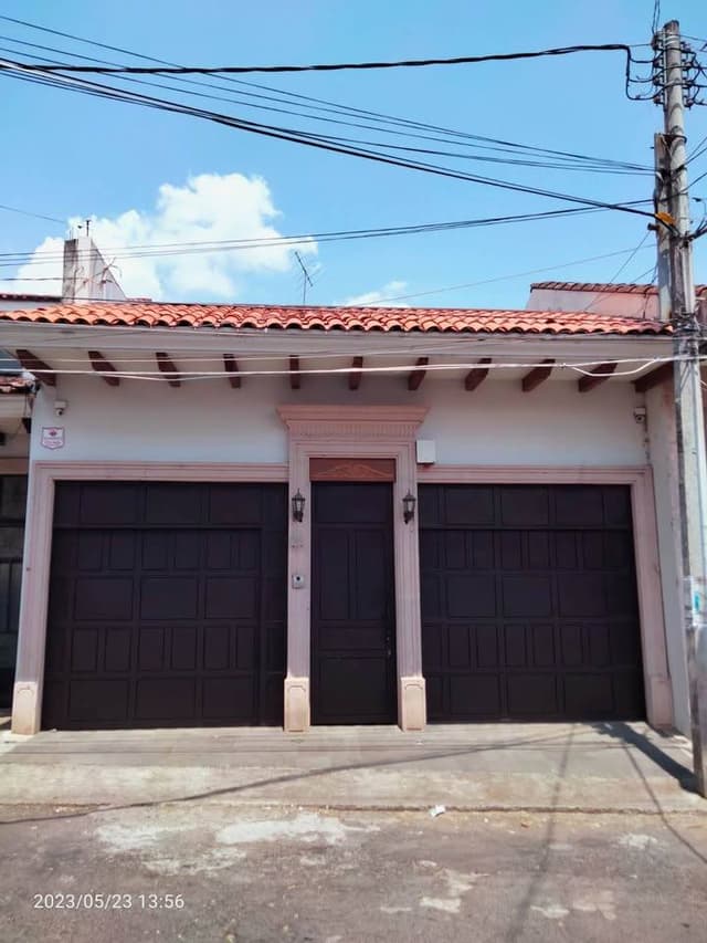 RESIDENCIA EN EL CORAZÓN DE LA CAPITAL MUNDIAL DEL AGUACATE