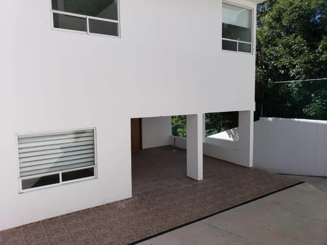 Hermosa casa en remate !!, con hermosa vista ala ciudad de Puebla.