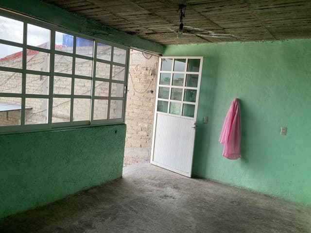 Vendo casa para proyecto de departamentos en Cd. López Mateos EDOMEX