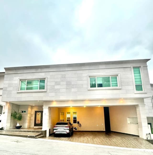 Casa en privada en Venta en Colinas de San Jerónimo