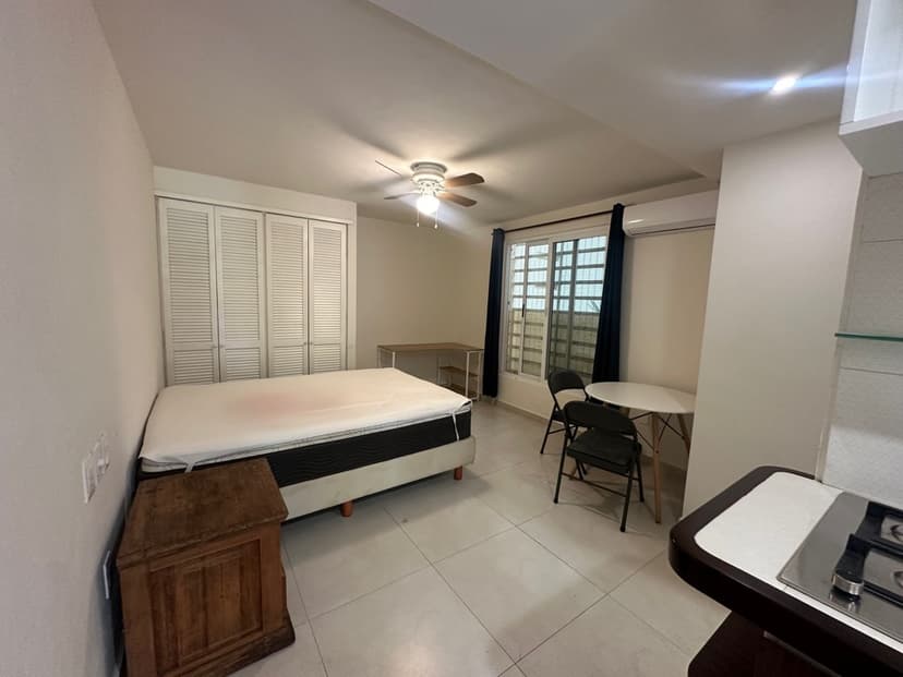 RENTO ESTUDIO POR PLAZA LAS AMERICAS