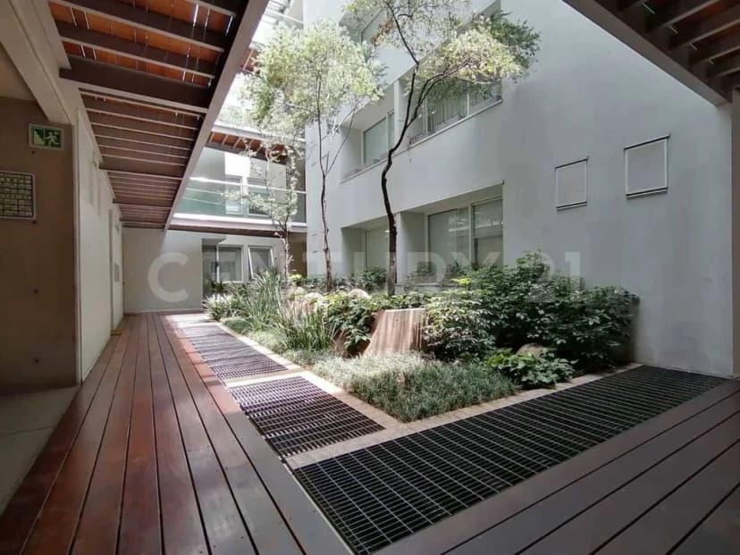 Gallery main