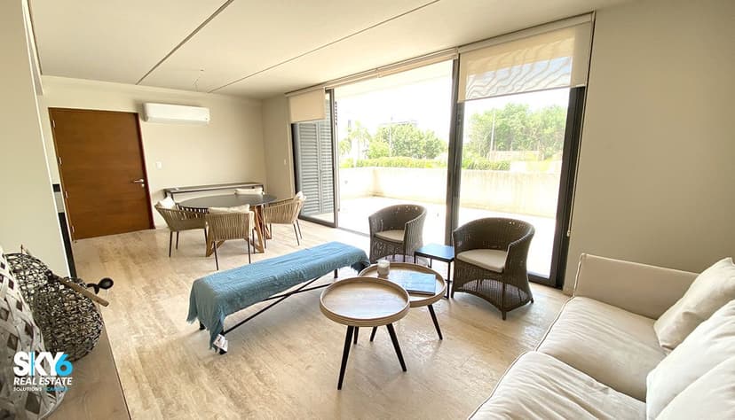 Departamento en Residencial Aqua Cancún con terraza y alberca