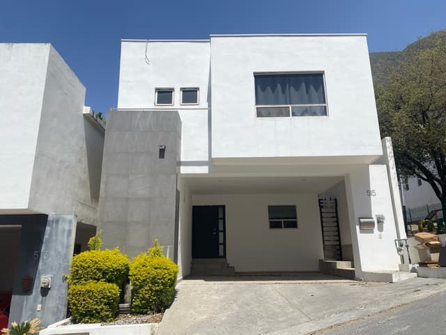 Casa en renta carretera nacional