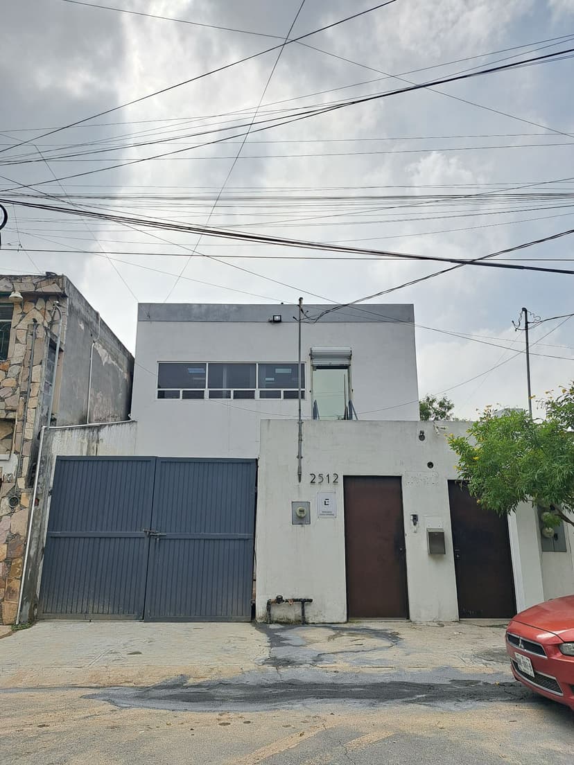 Renta de oficina y bodega en Monterrey