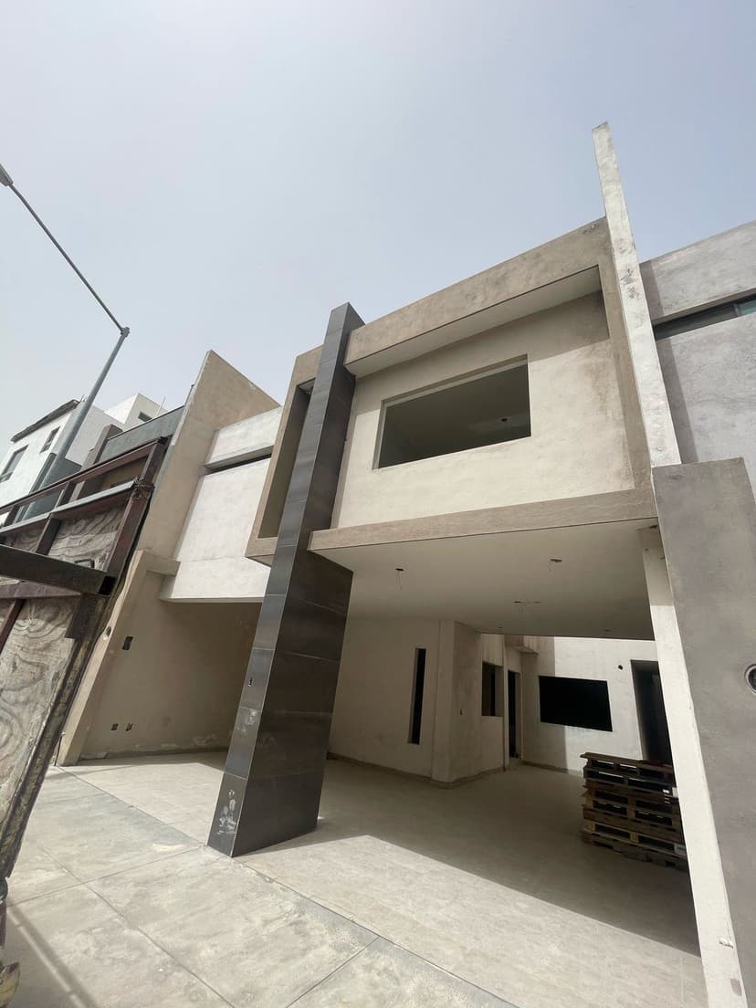 Gallery main