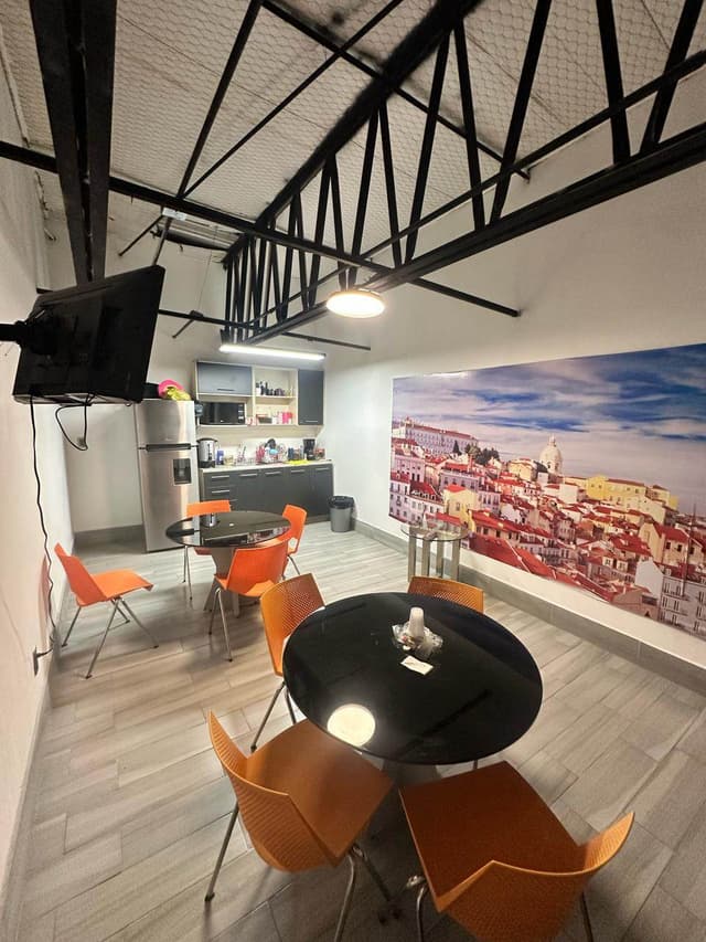 Oficina en Renta Plaza Real 12,876