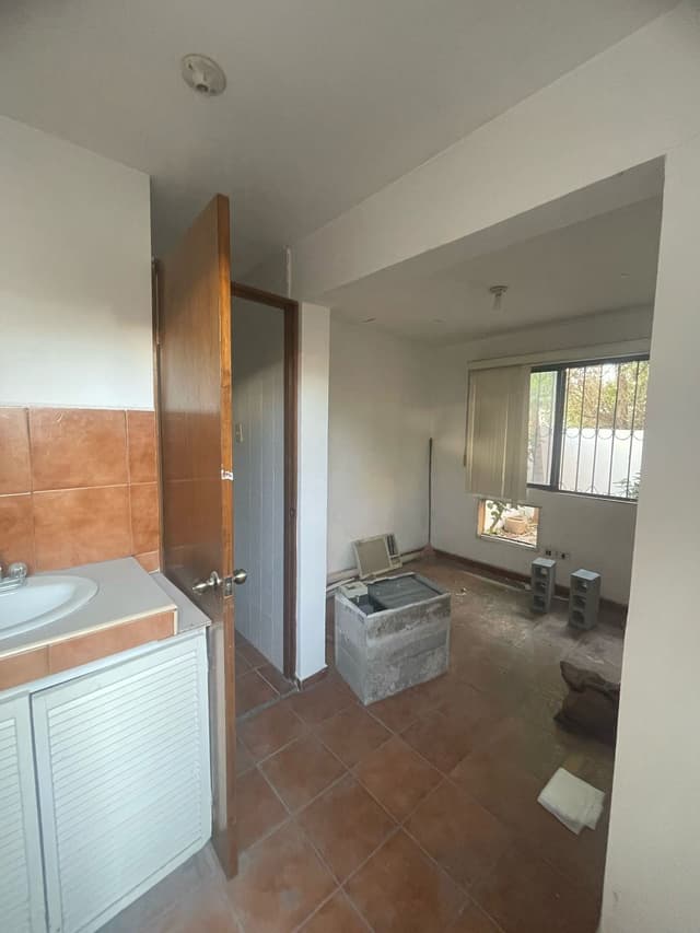 CASA EN RENTA COLINAS DE SAN JERONIMO NN0398