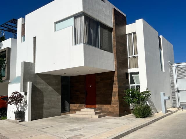 Casa en venta al norte de Ags coto VIA 422