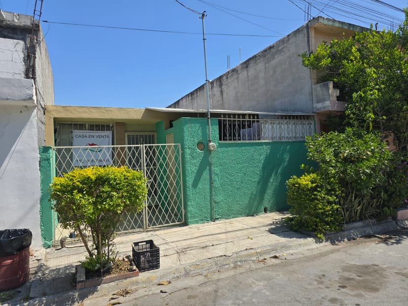 CASA EN VENTA LOS FRESNOS 4TO SECTOR CAM007