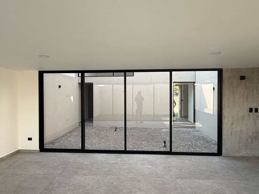 Gallery preview 3