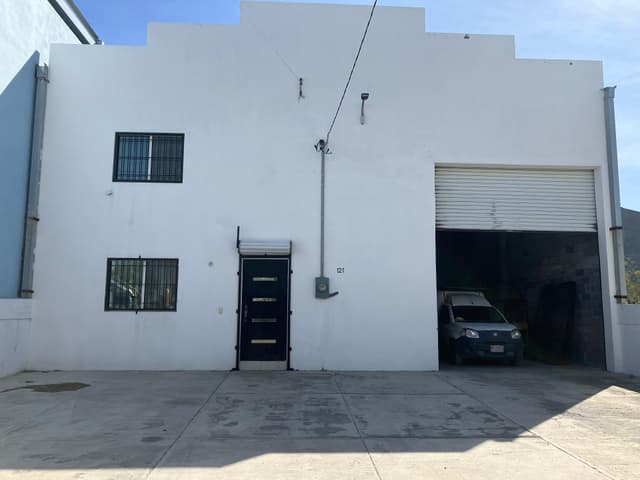 BODEGA EN RENTA NUEVA ALMAGUER NT0068