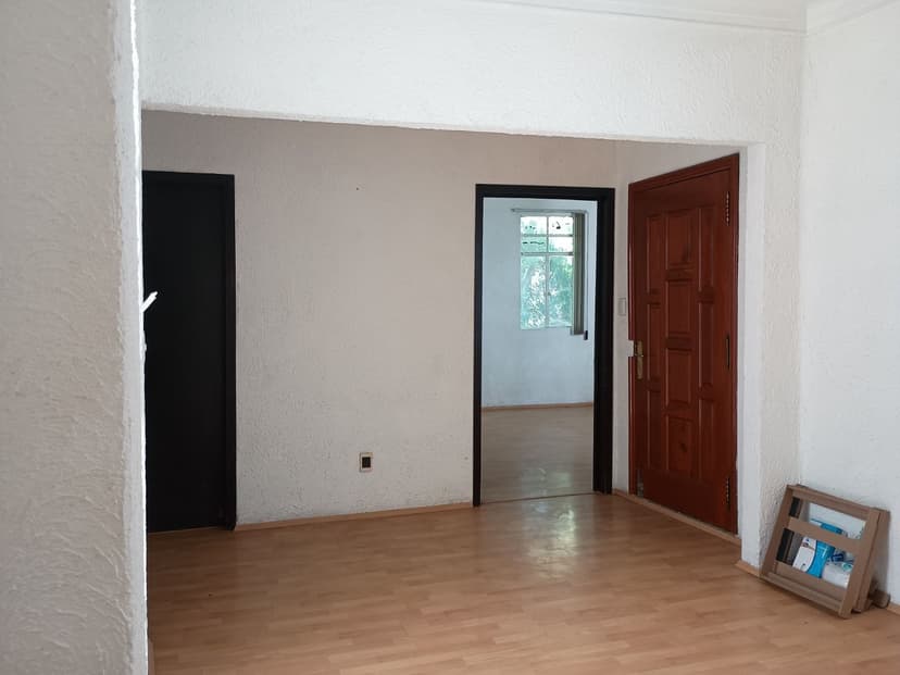 Gallery main