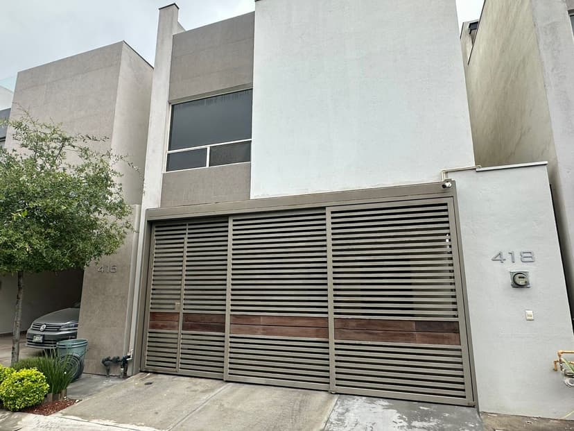 Gallery main