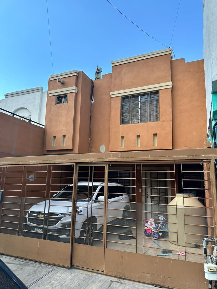 Gallery main