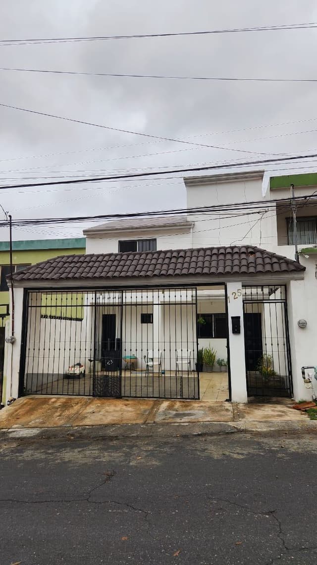 CASA EN VENTA RINCON DEL CONTRY DA0042