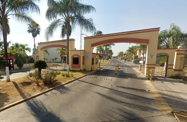 JVV- OFERTA DE CASA ADJUDICADA EN FRACC. REAL DEL VALLE, TLAJOMULCO, JAL.