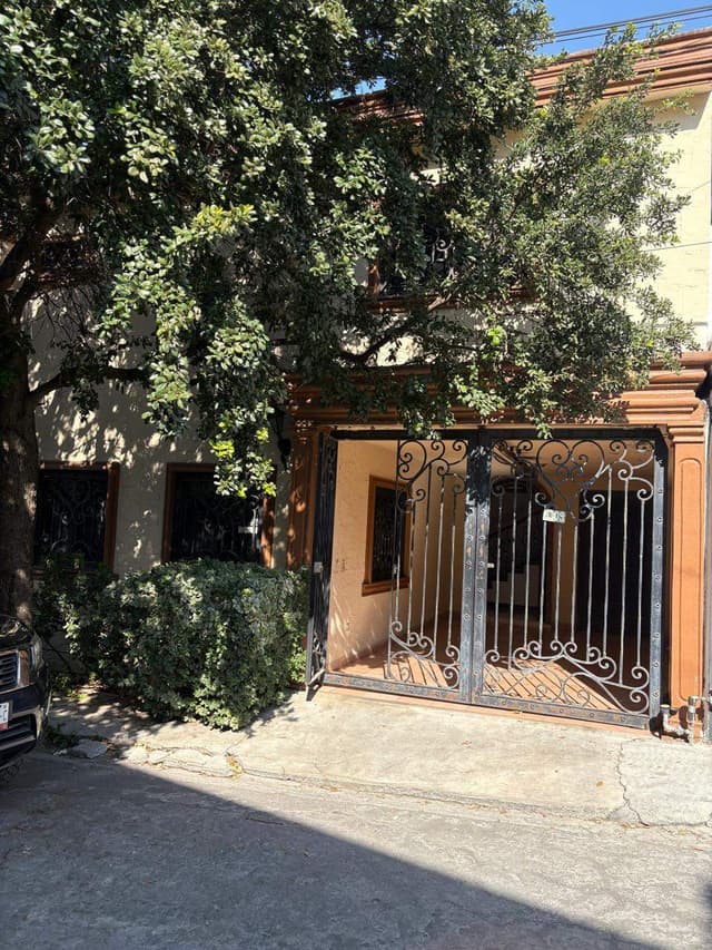 Renta en Colonia del Paseo Residencial