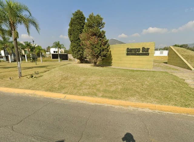 JVV- VENDO CASA A EXCELENTE PRECIO EN CAMPO SUR, TLAJOMULCO, JALISCO.