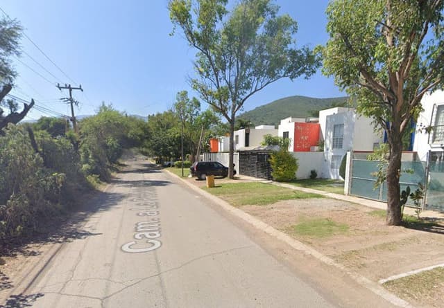 JVV- TU CASA IDEAL EN CAMPO SUR, TLAJOMULCO,  DE ZUÑIGA, JAL.